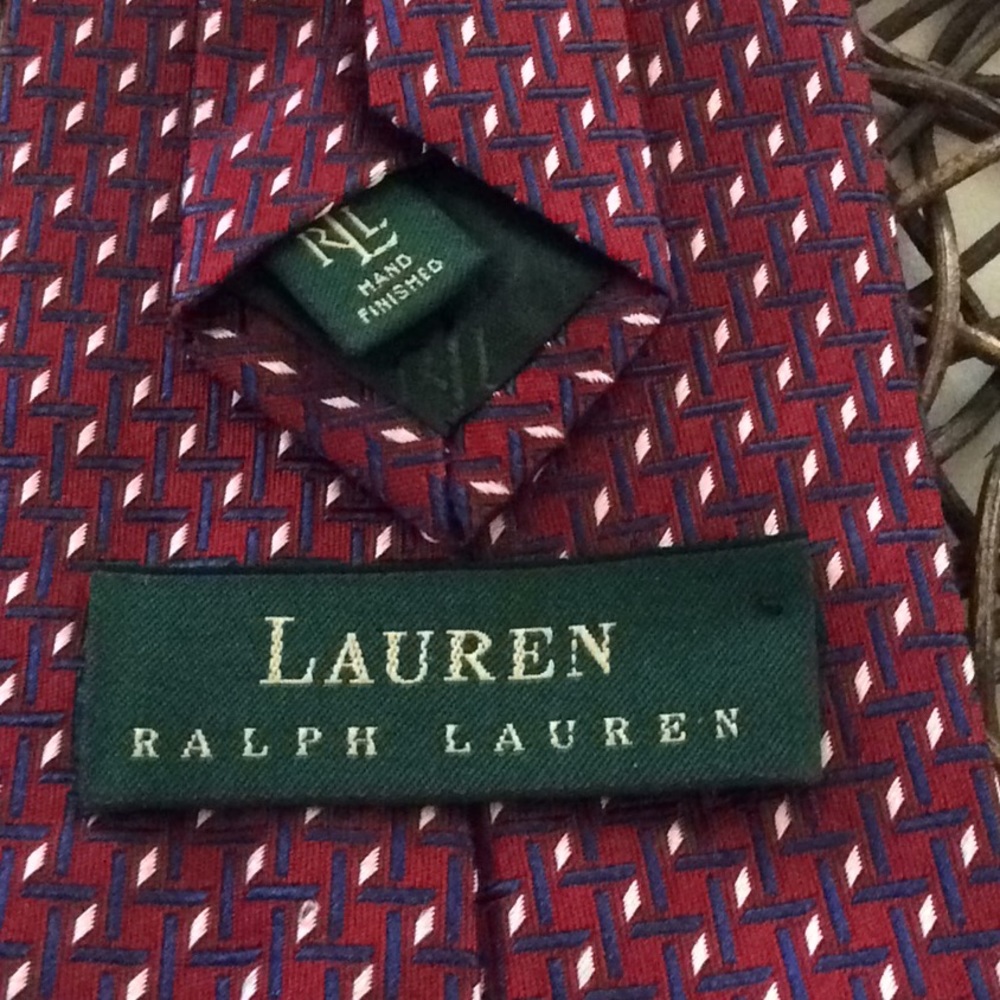 NWOT LAUREN RALPH LAUREN 100% SILK TIE - Picture 1 of 4